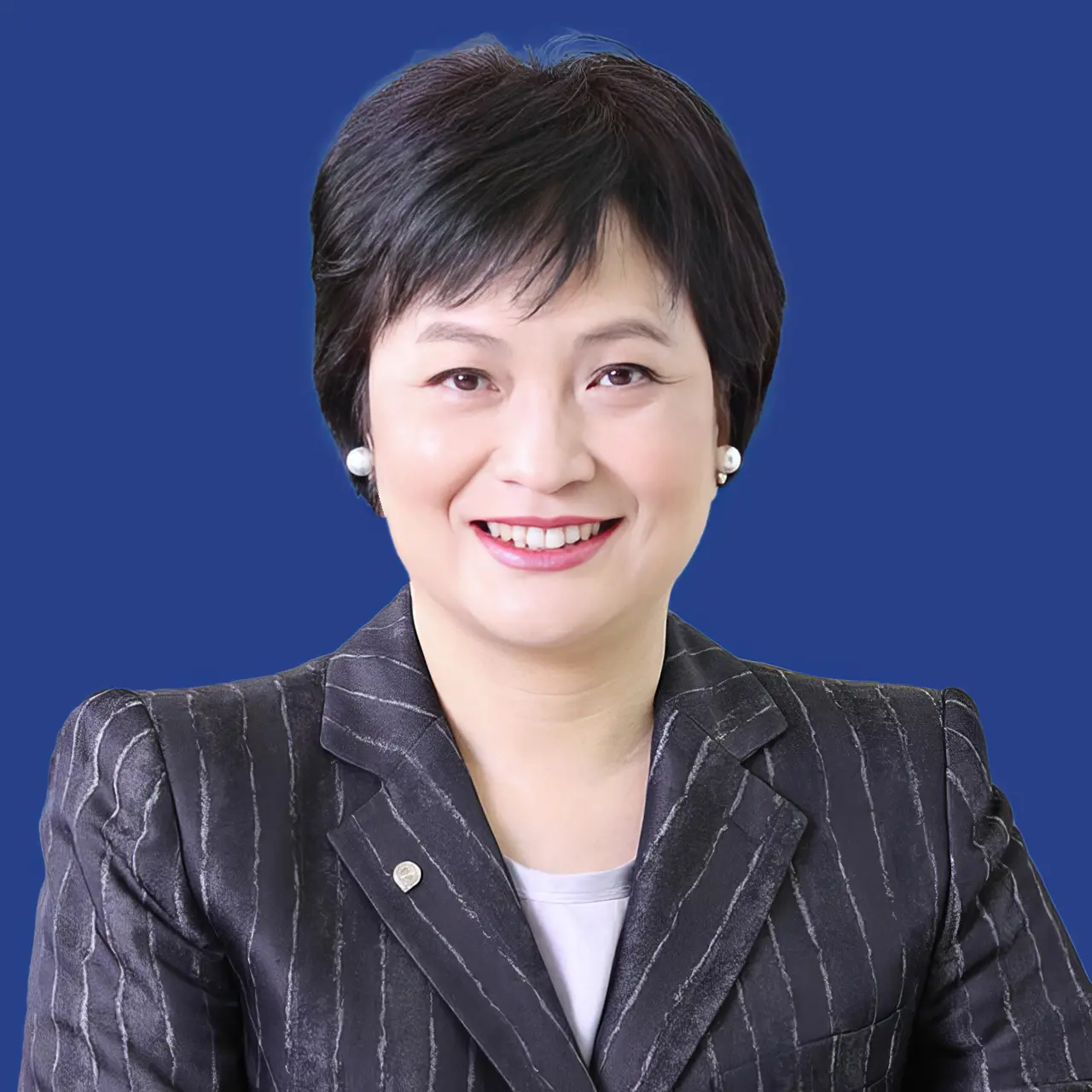 Mrs Agnes Mak